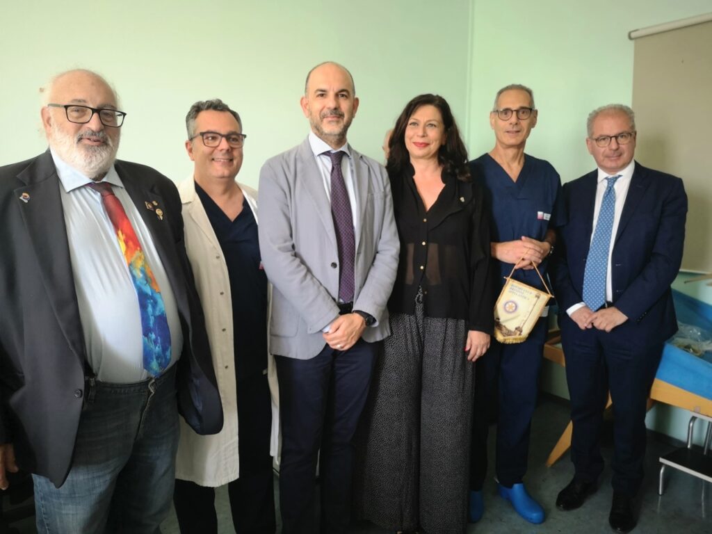 Ospedale Perrino: il Rotary Club Brindisi Appia Antica dona monitor al reparto di Geriatria