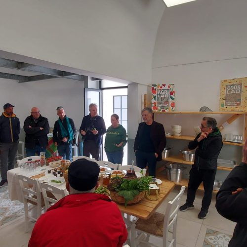 Open day al laboratorio di comunità di Tricase, un viaggio tra i sapori autentici della terra e del mare