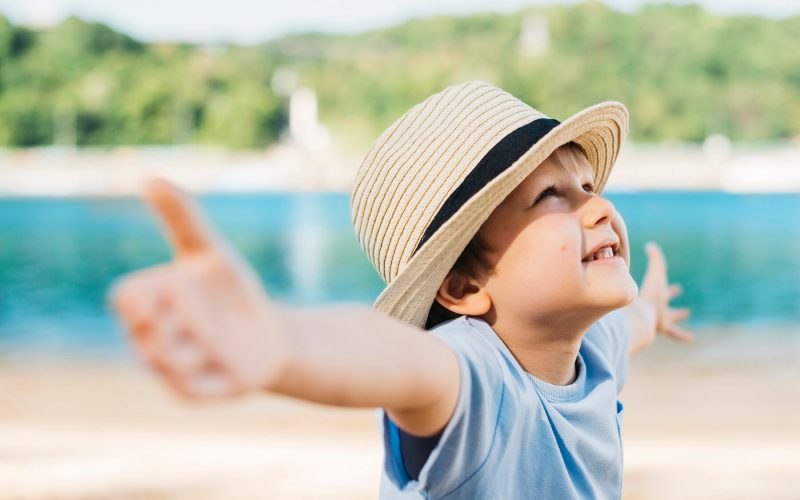 Bambini in vacanza e in salute: mare, montagna o campeggio?